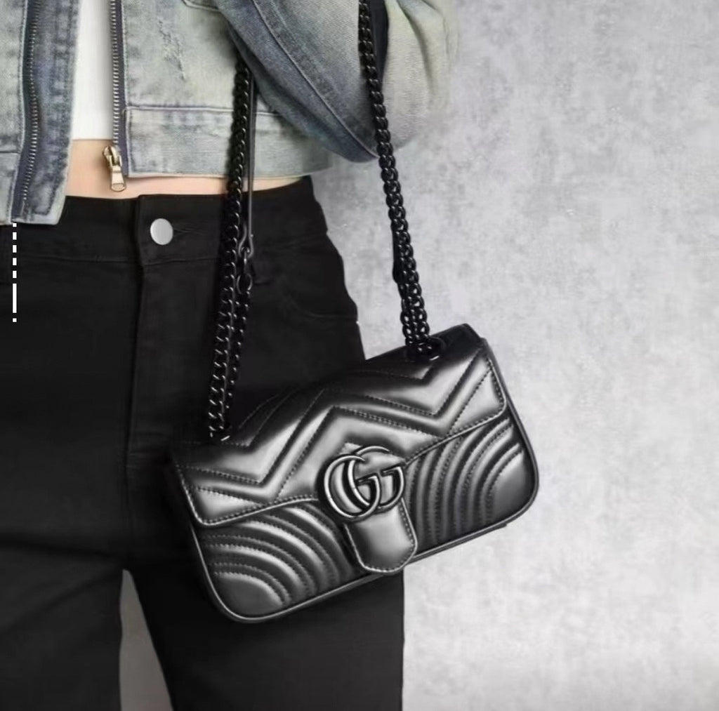 Gucci so black Marmont mini