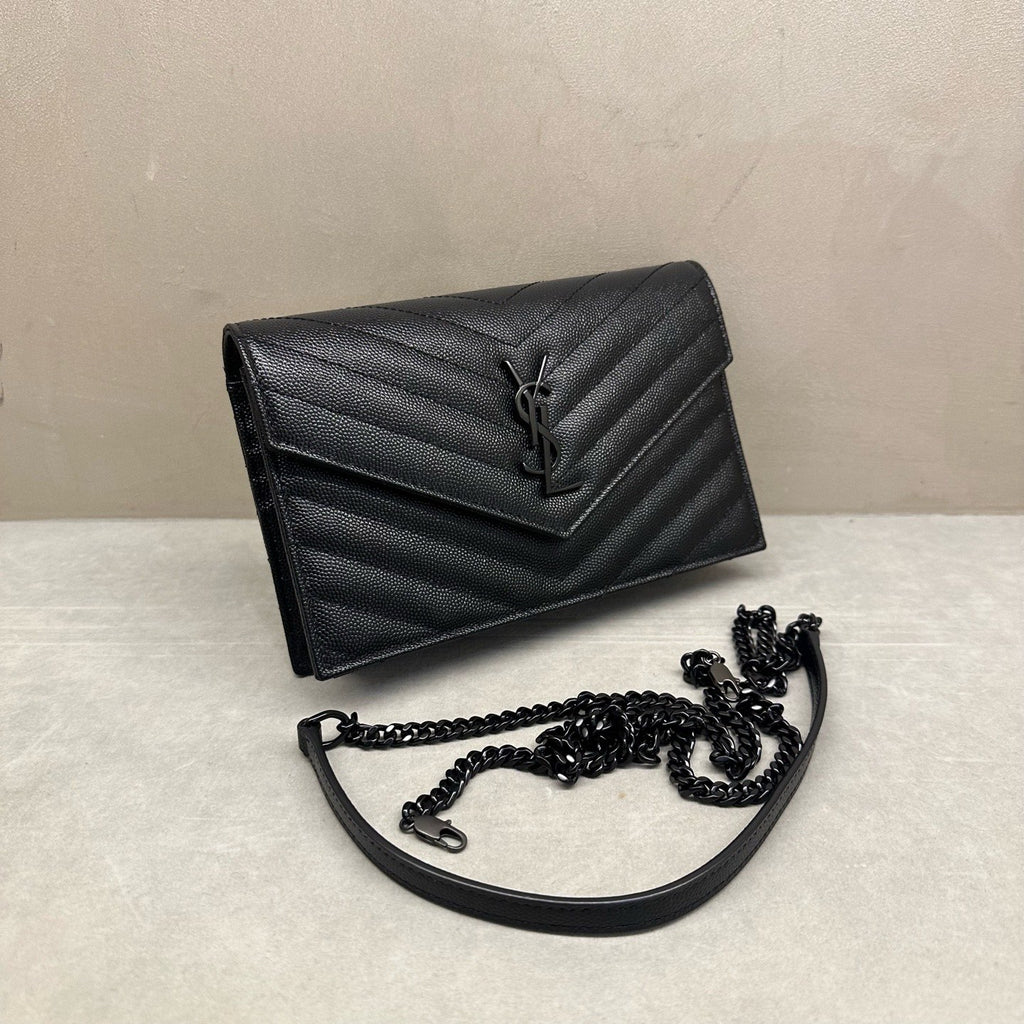 YSL Envelope So Black