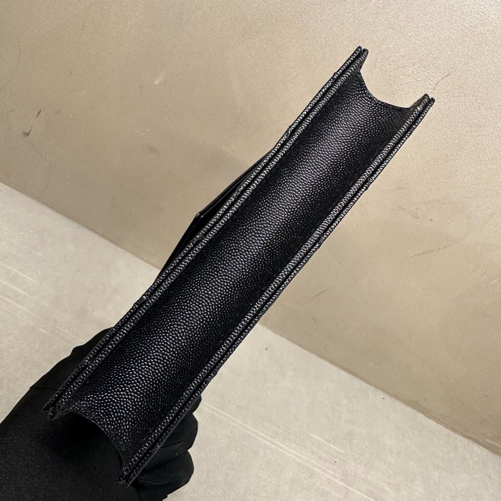 YSL Envelope So Black