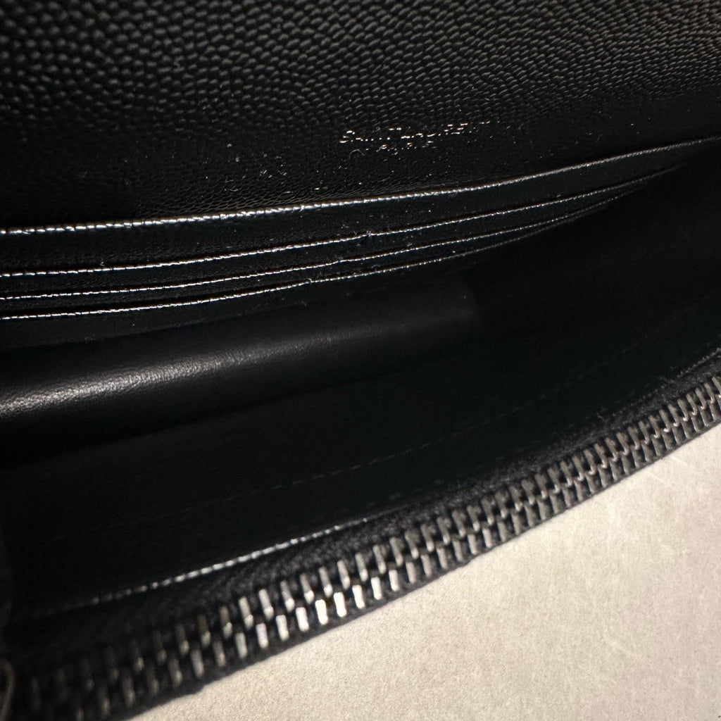 YSL Envelope So Black