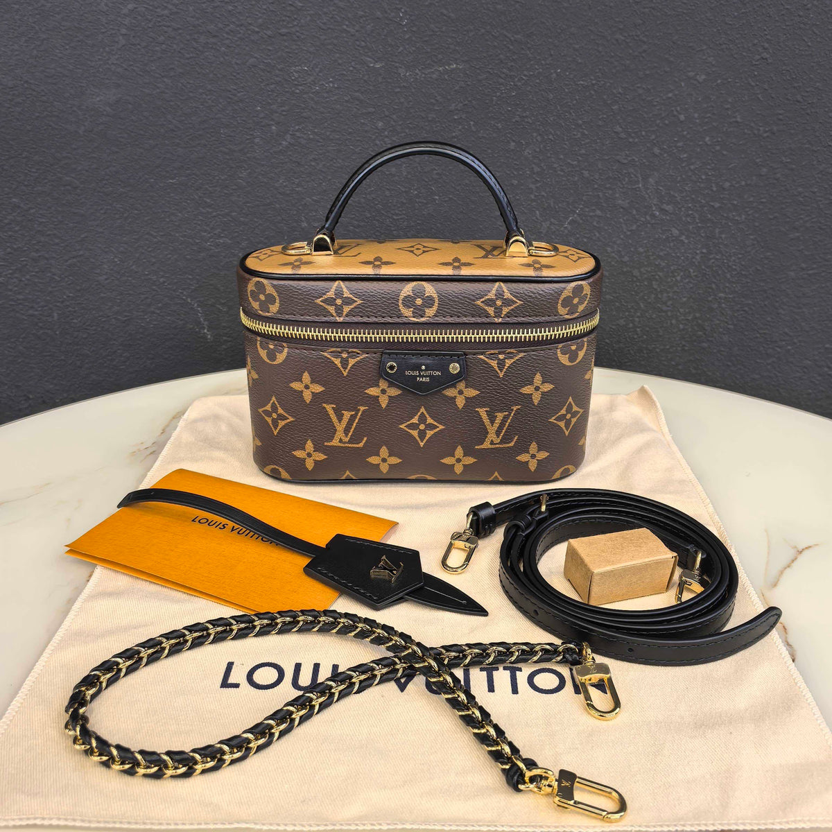 LOUIS VUITTON Vanity CHAIN POUCH