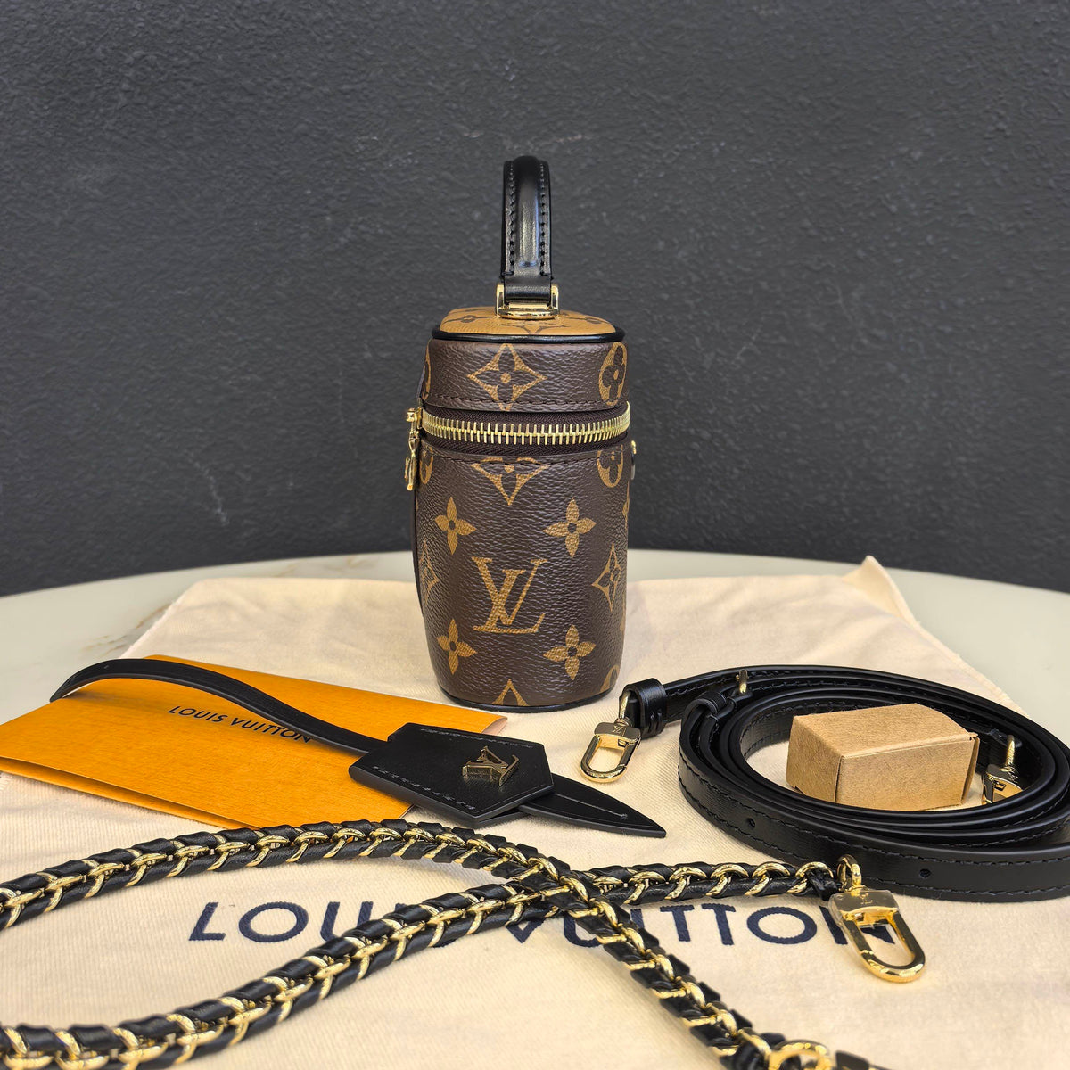 LOUIS VUITTON Vanity CHAIN POUCH