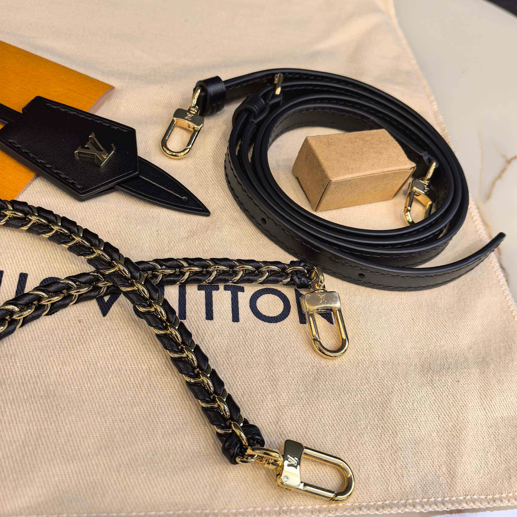 LOUIS VUITTON Vanity CHAIN POUCH