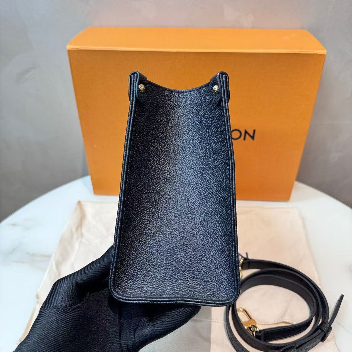 Lv onthego