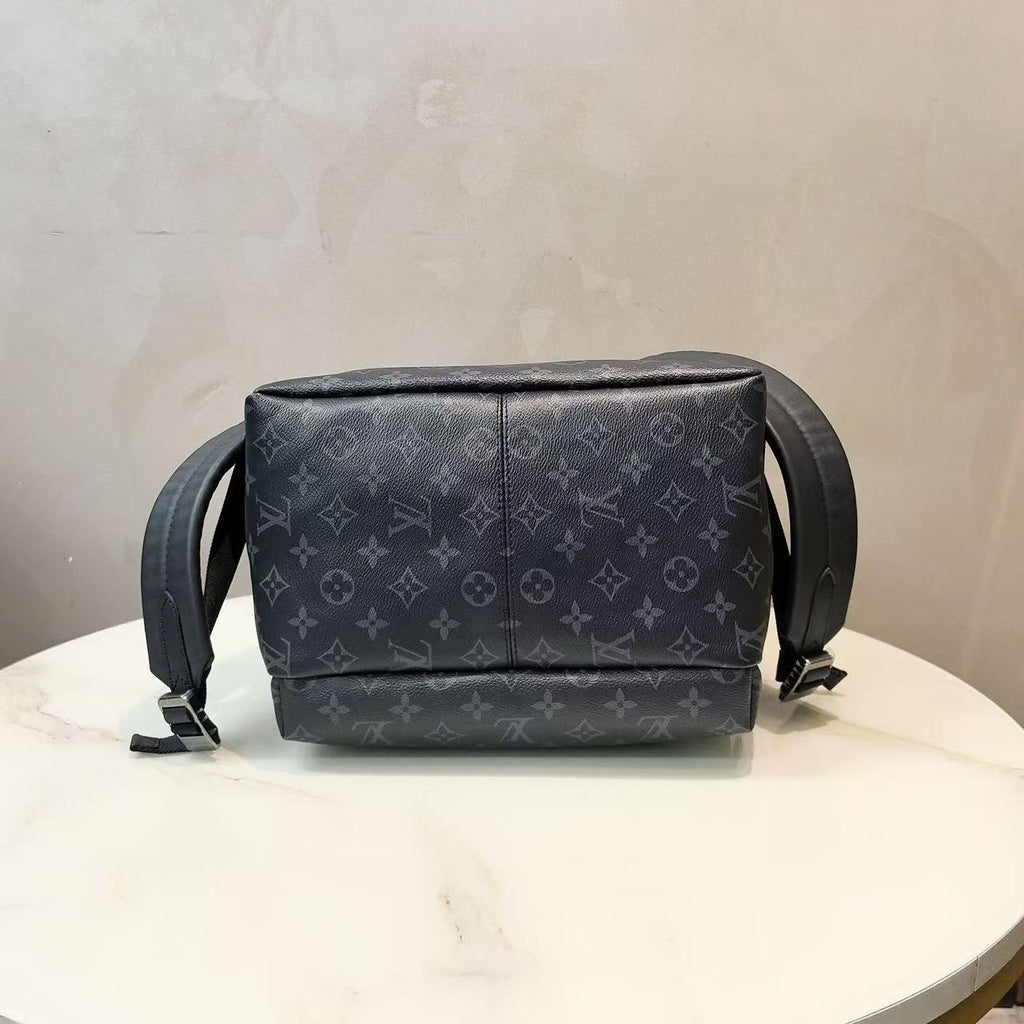 Louis Vuitton Discovery
