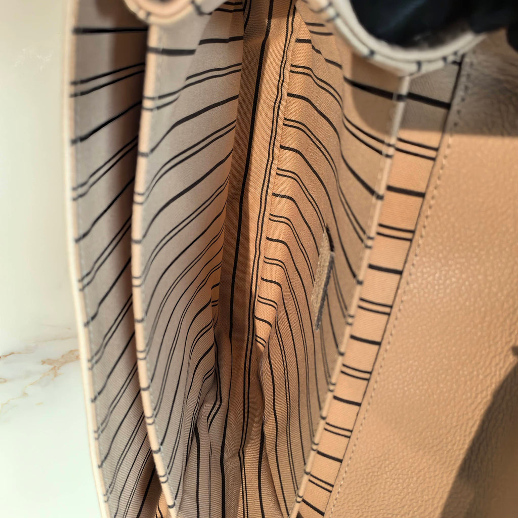 Louis Vuitton Pochette Metis