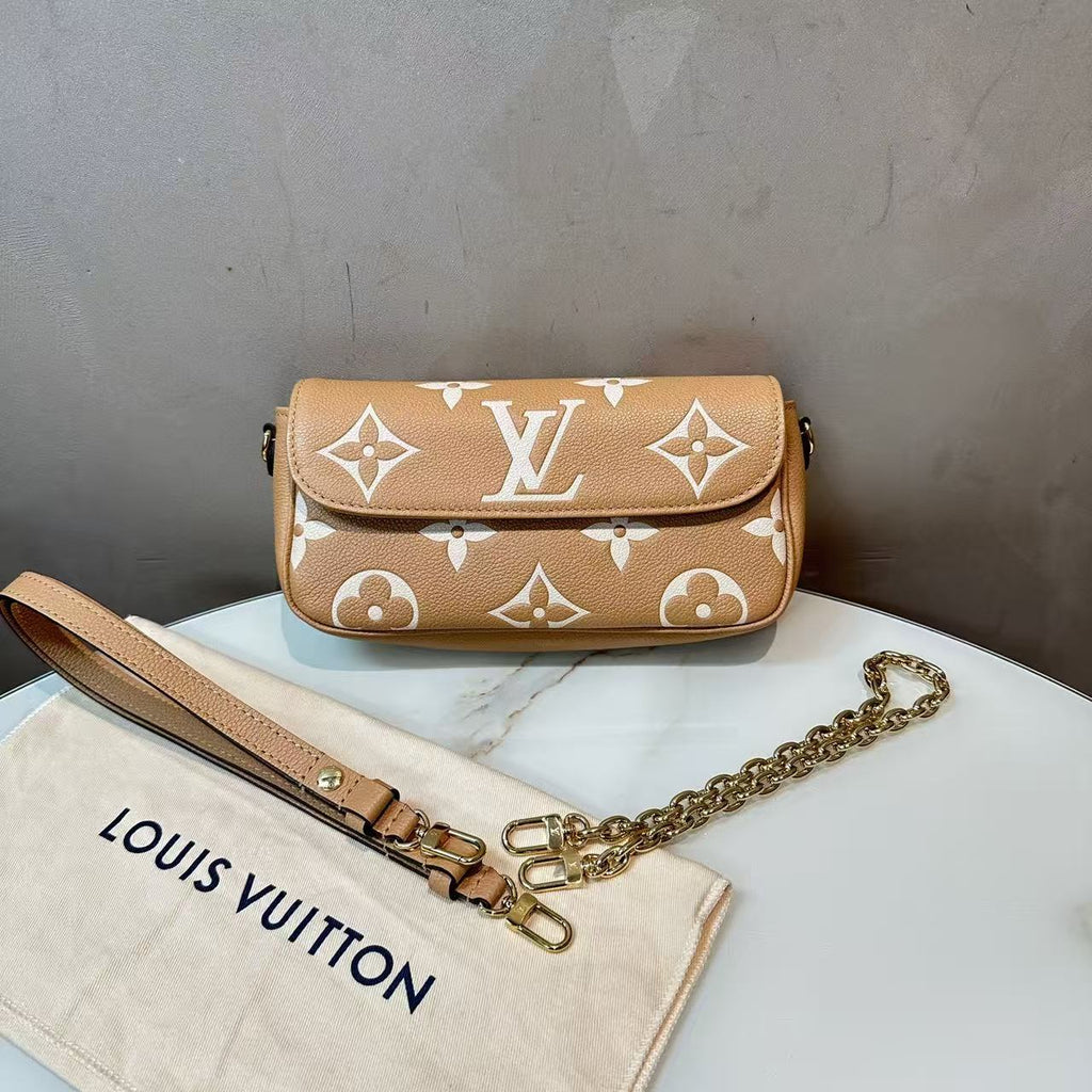 Louis Vuitton Ivy