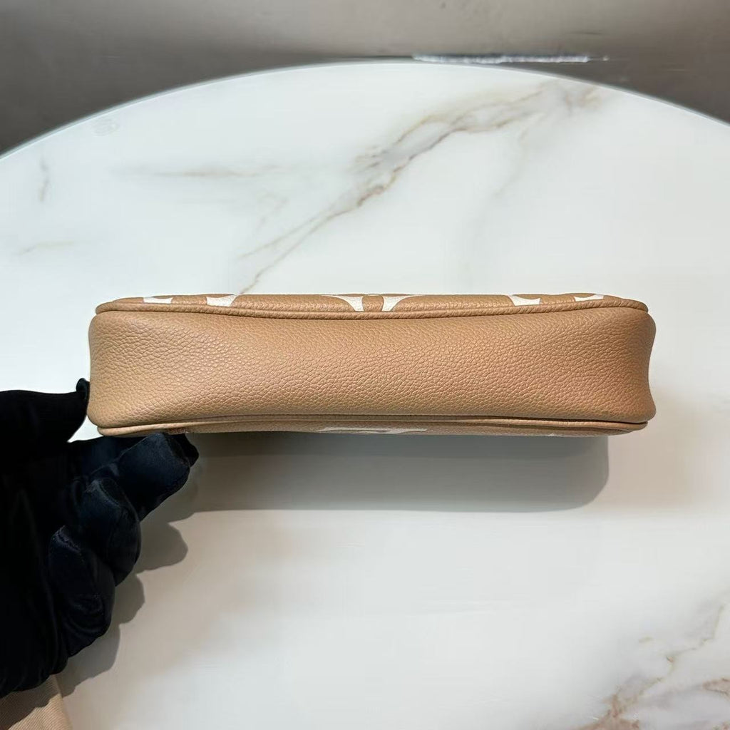 Louis Vuitton Ivy