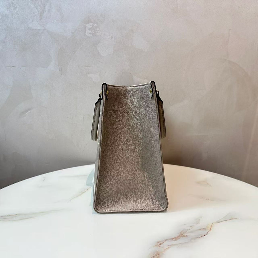 Louis Vuitton Onthego Pm