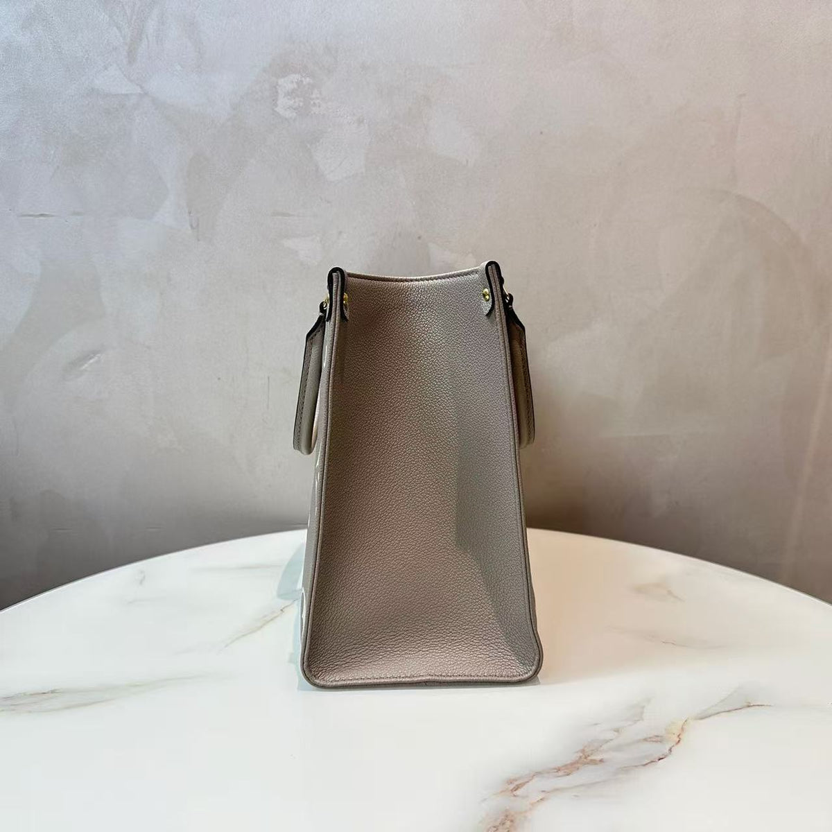 Louis Vuitton Onthego Pm