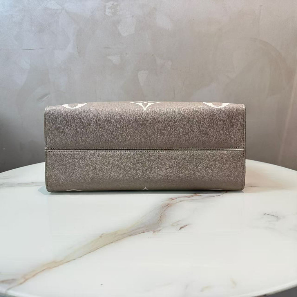 Louis Vuitton Onthego Pm