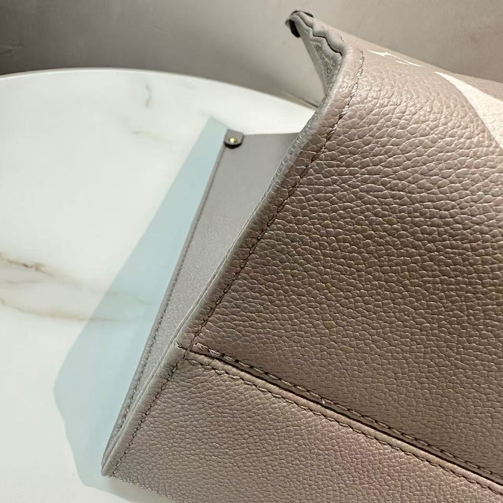 Louis Vuitton Onthego Pm