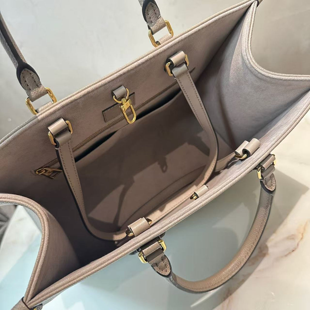 Louis Vuitton Onthego Pm