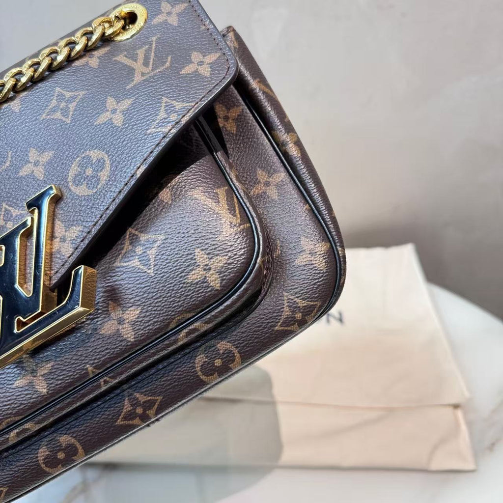 Louis Vuitton Passy