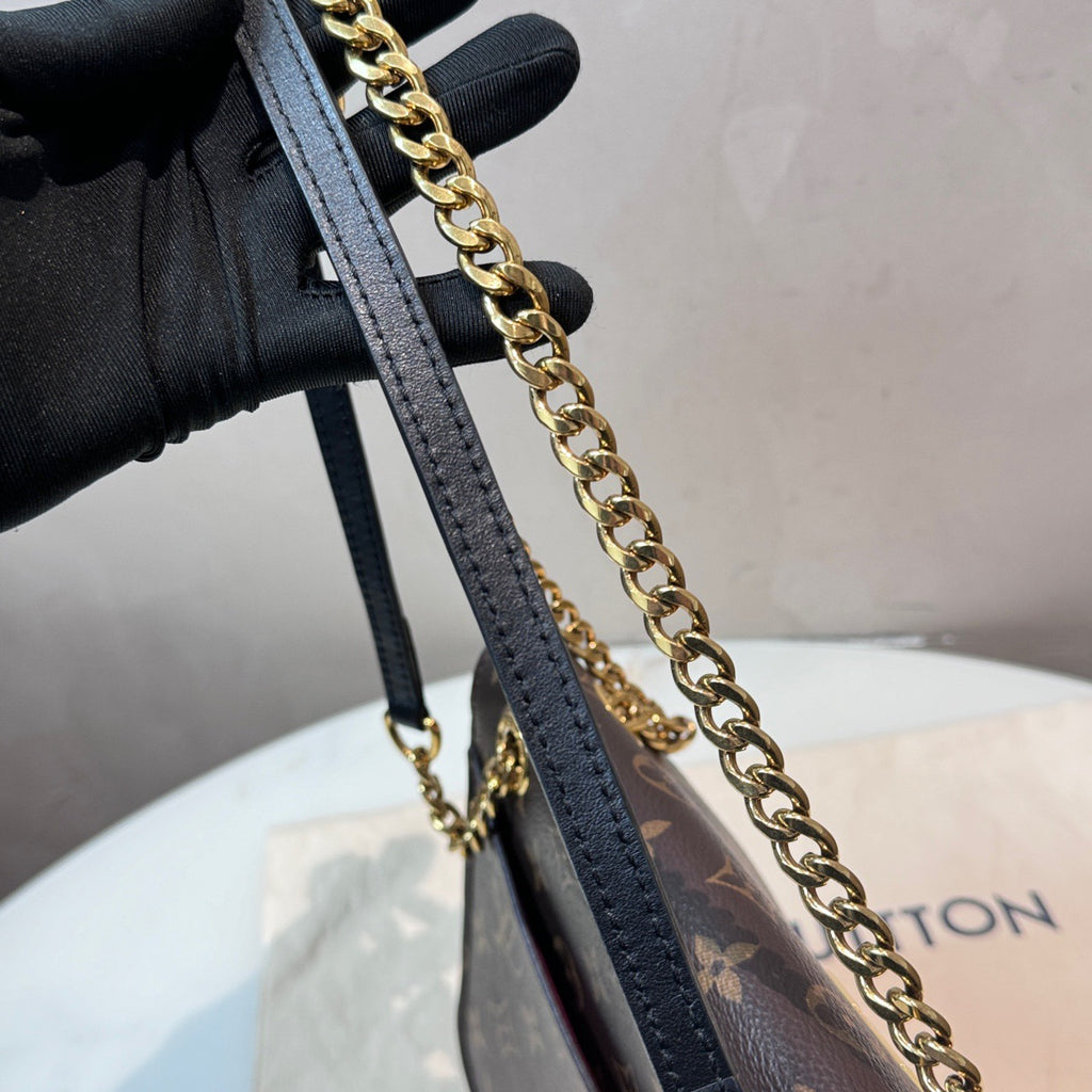 Louis Vuitton Passy