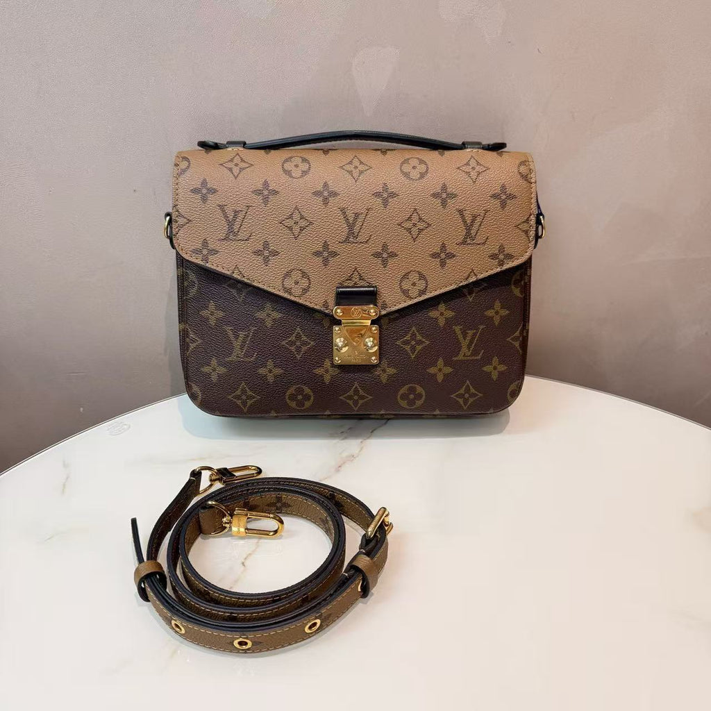 Louis Vuitton Pochette Metis