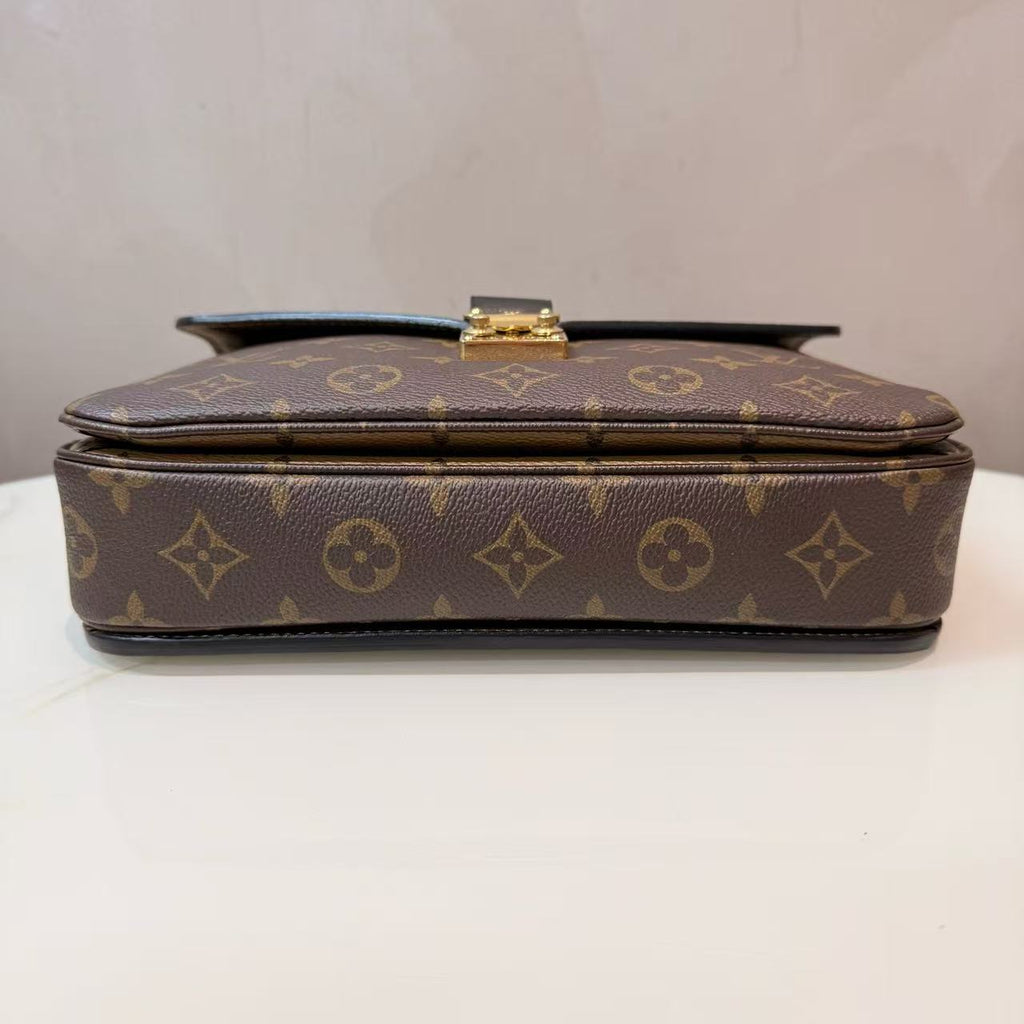 Louis Vuitton Pochette Metis