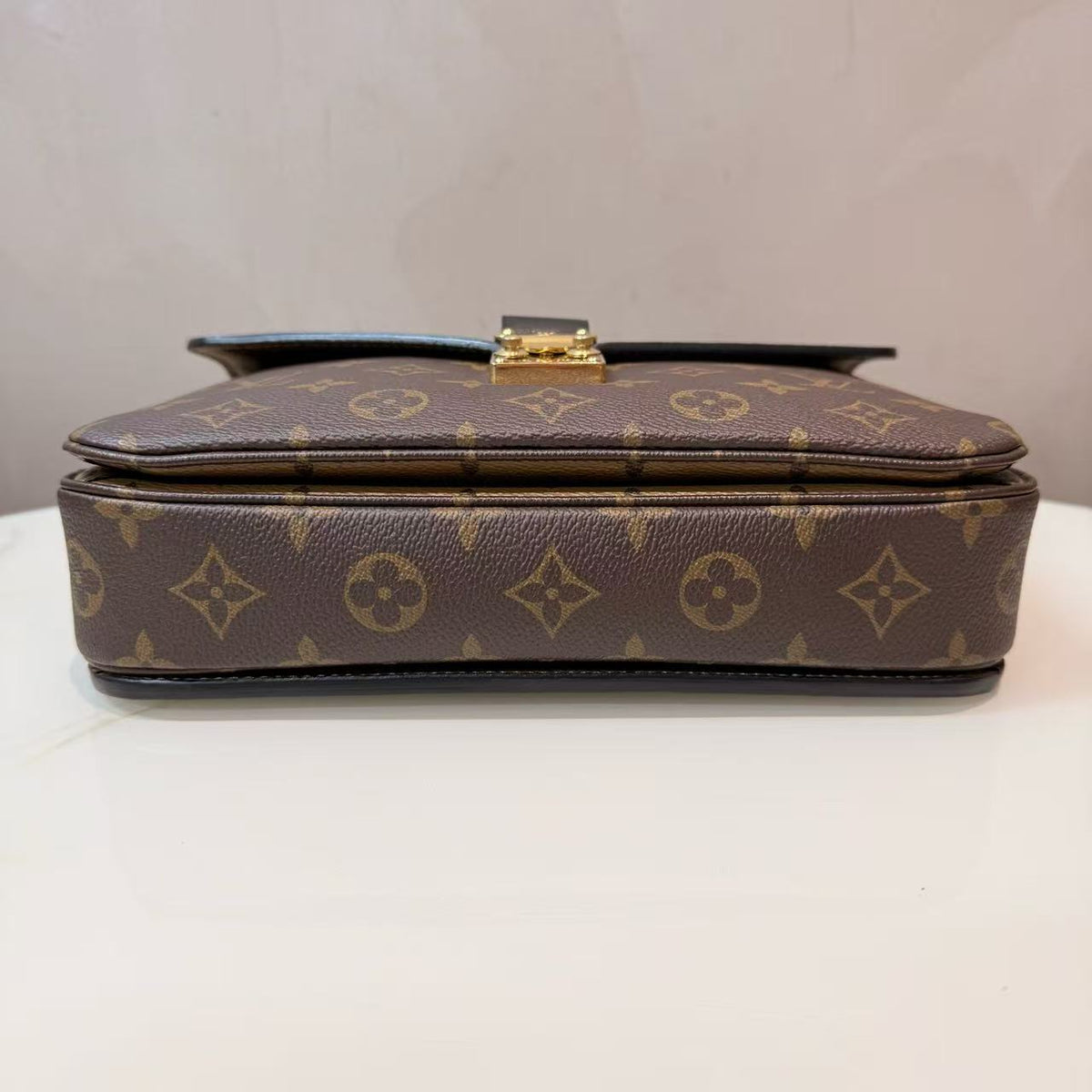 Louis Vuitton Pochette Metis