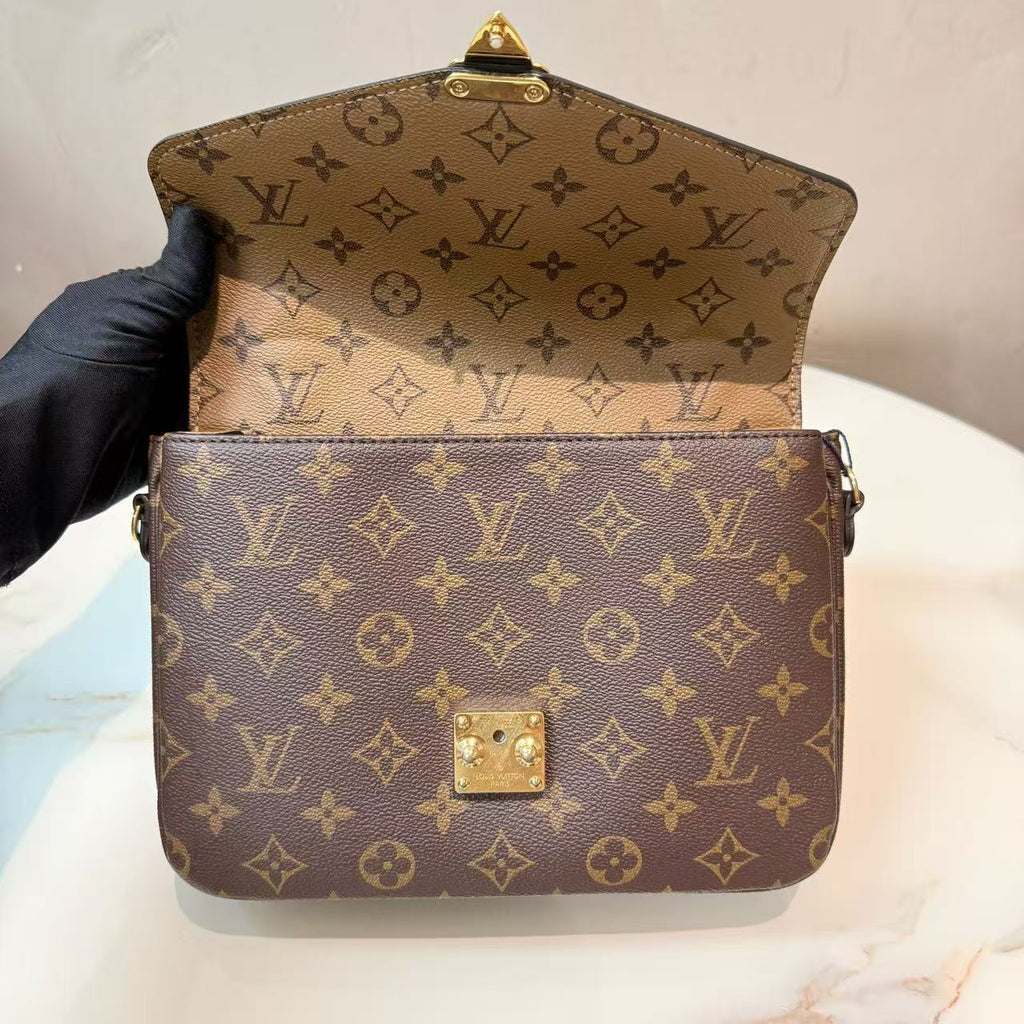 Louis Vuitton Pochette Metis