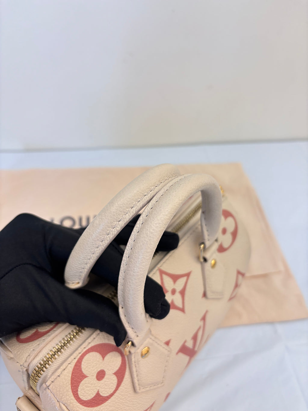 Louis Vuitton strawberry with cream pure leather speedy 20