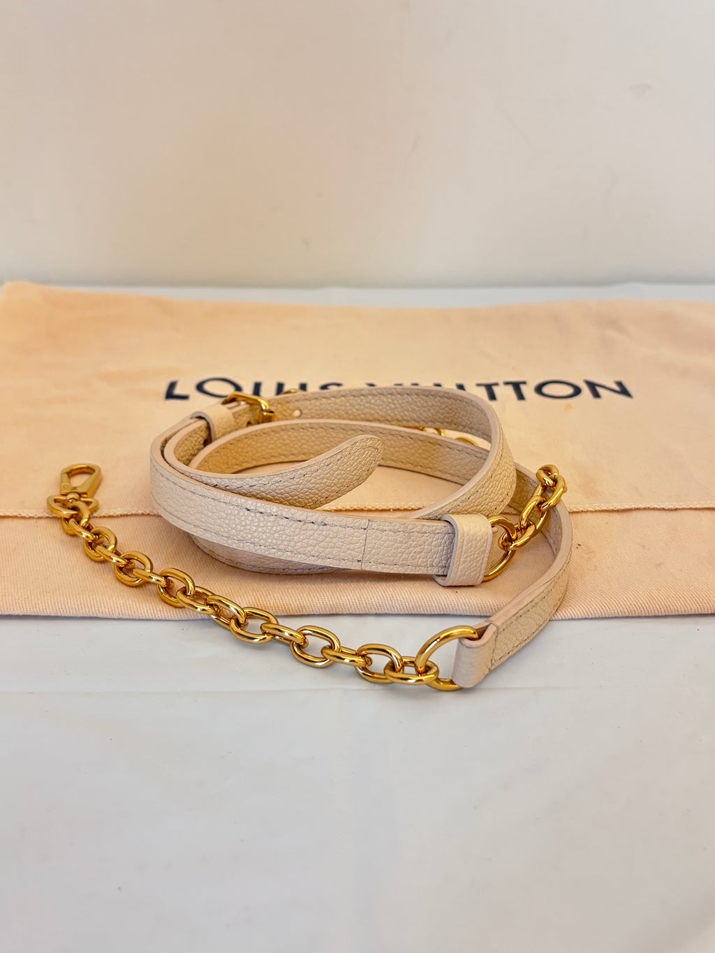 Louis Vuitton strawberry with cream pure leather speedy 20