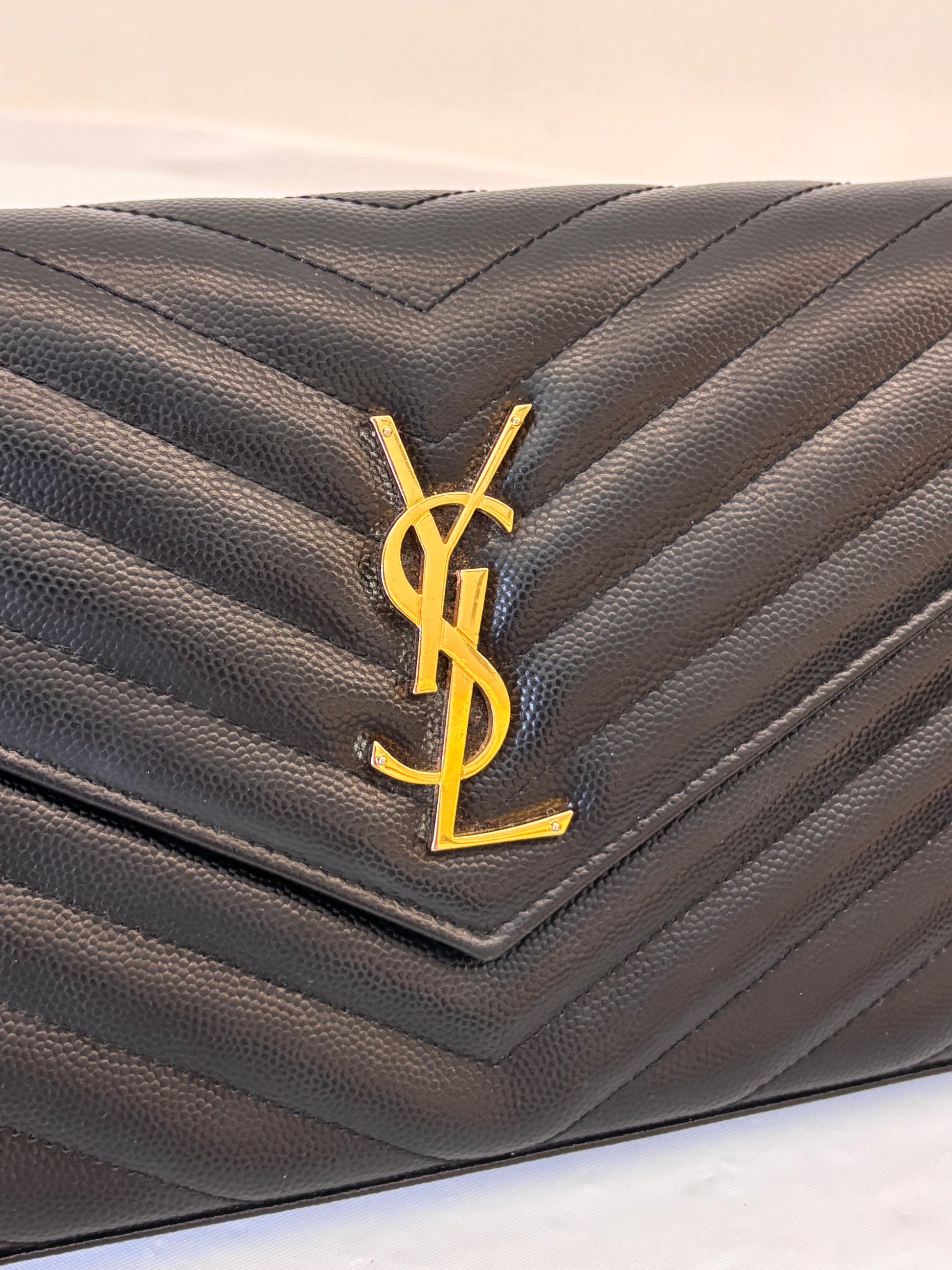 Saint Laurent Black gold envelope chain pack