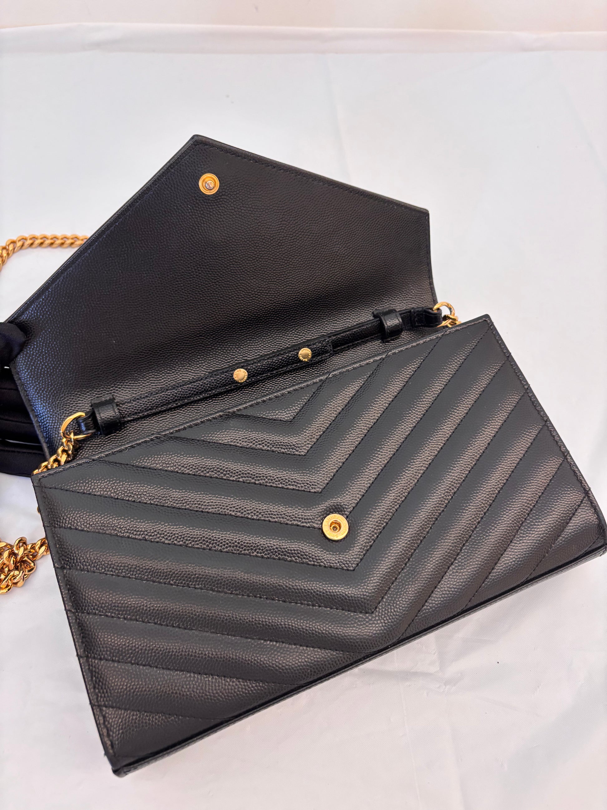 Saint Laurent Black gold envelope chain pack