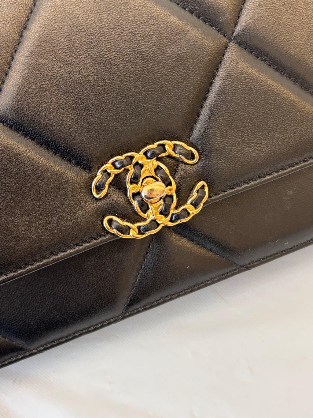 Chanel 19 bag black gold woc