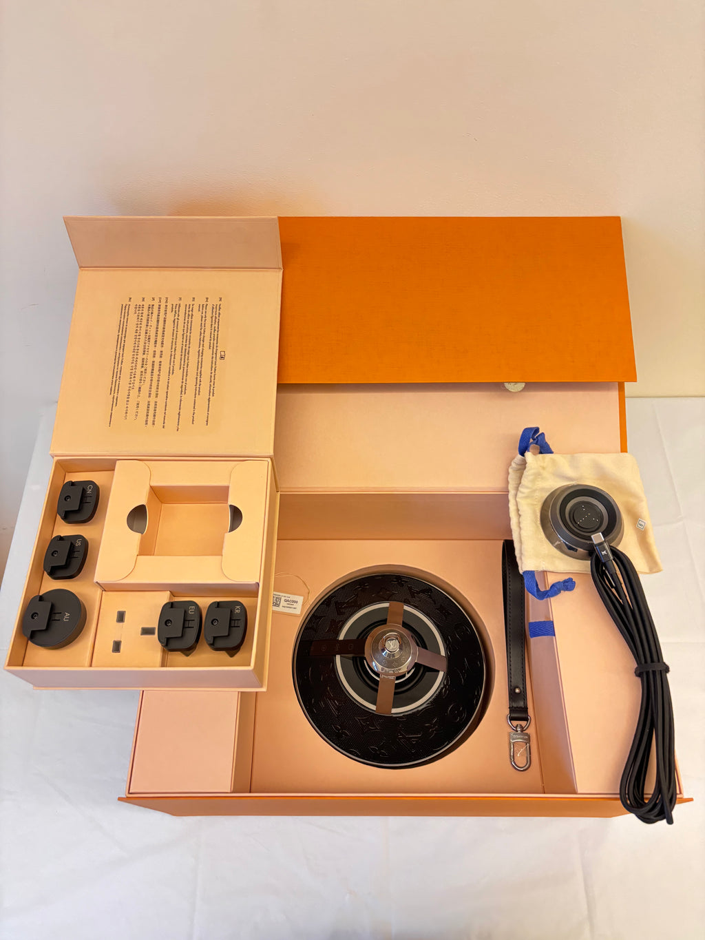 Louis Vuitton UFO speaker