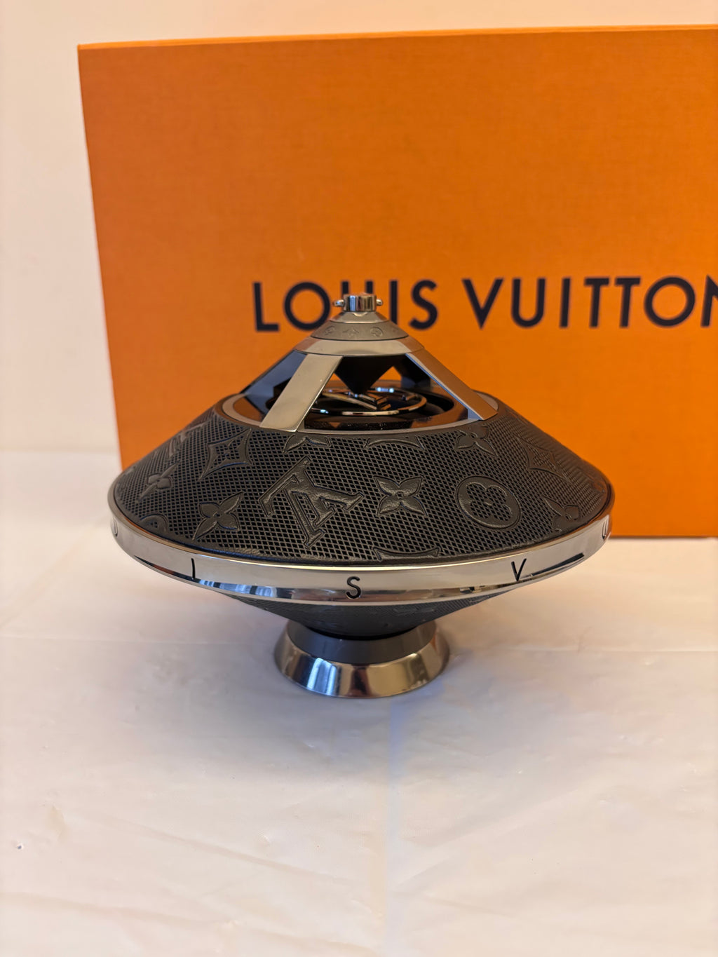 Louis Vuitton UFO speaker