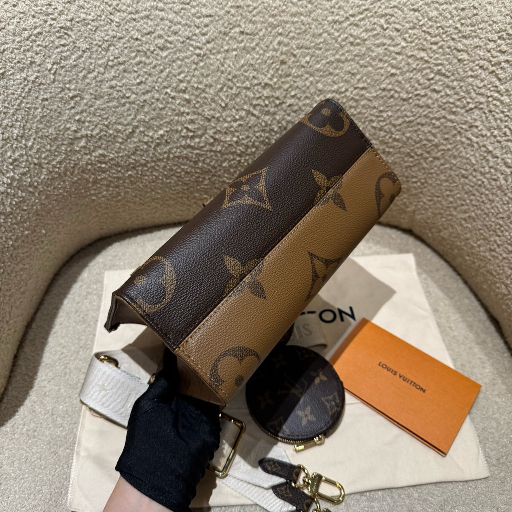 Louis Vuitton onthego Small portable shoulder bag