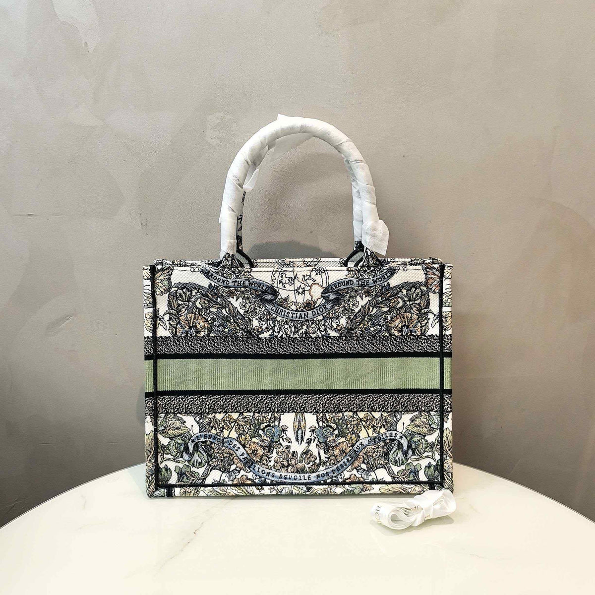 Dior Medium tote bag