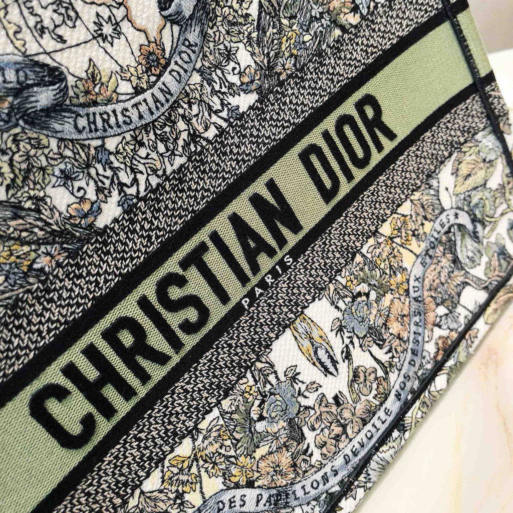 Dior Medium tote bag