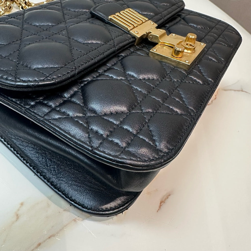 Dior diamond patterned single shoulder crossbody bag