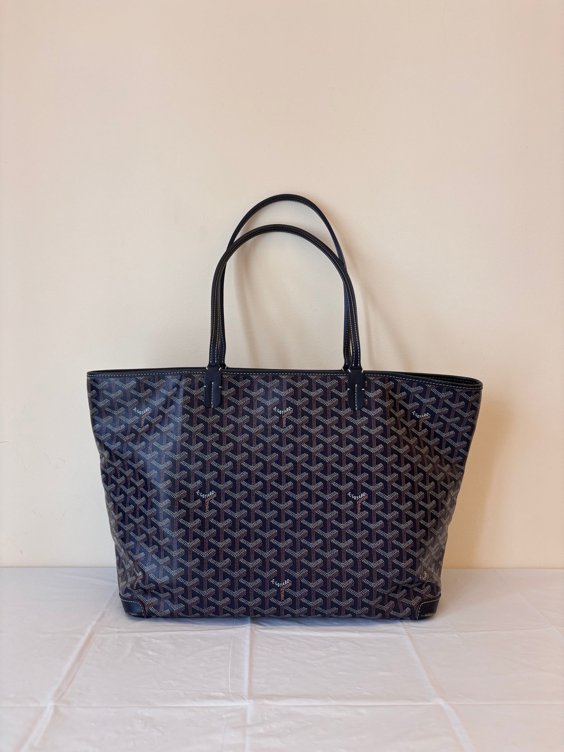 Goyard carrier bag