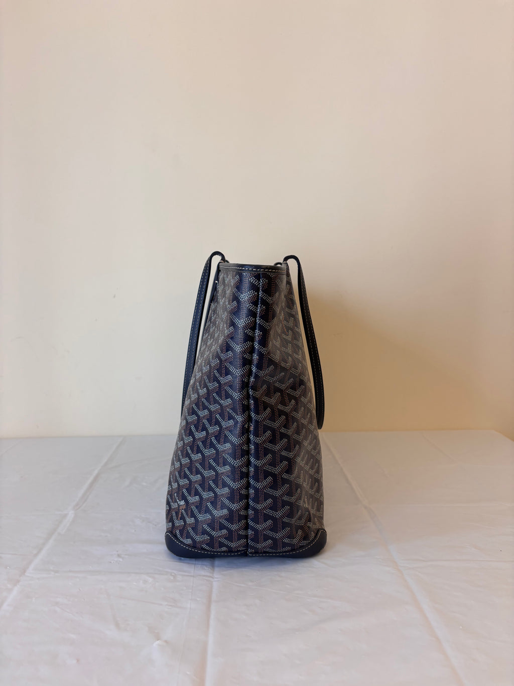 Goyard carrier bag