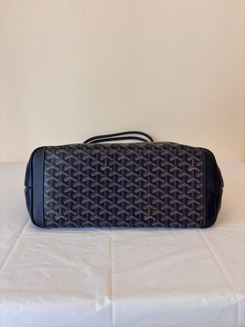 Goyard carrier bag