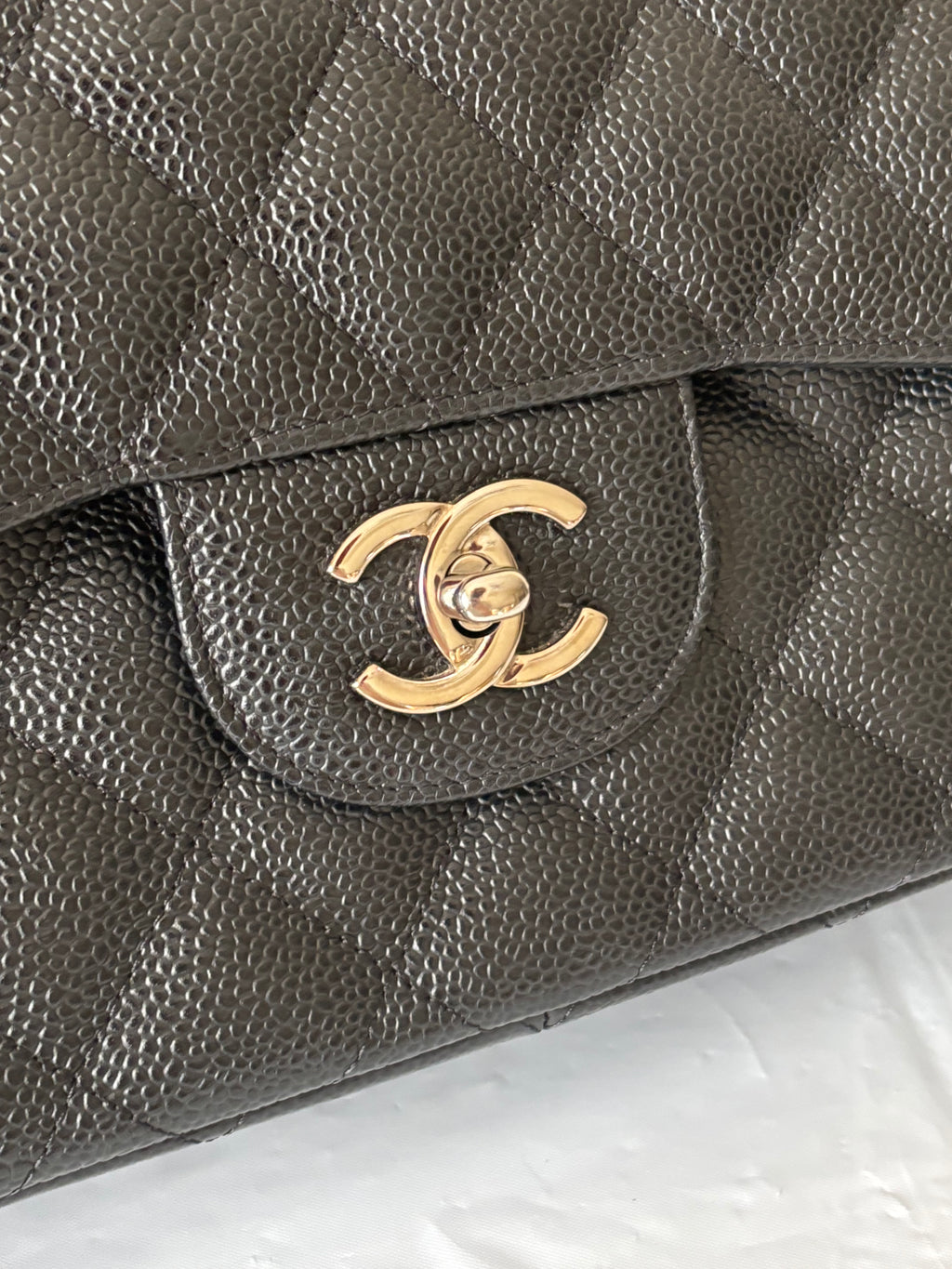 Chanel jumbo