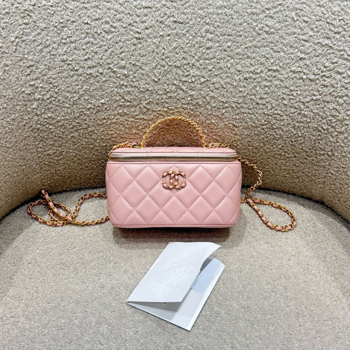 CHANEL 24C