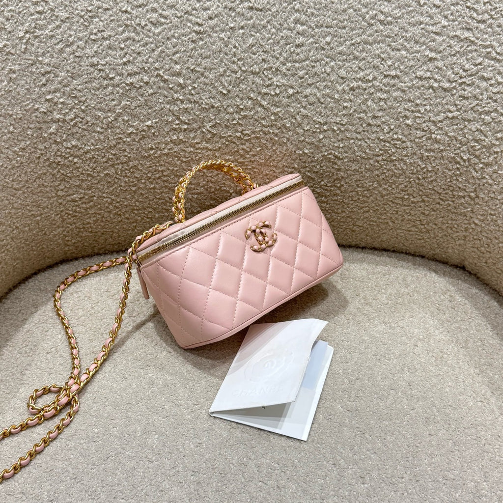 CHANEL 24C