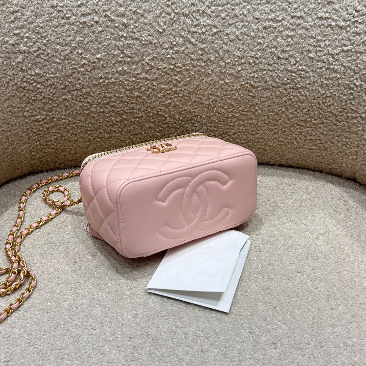 CHANEL 24C