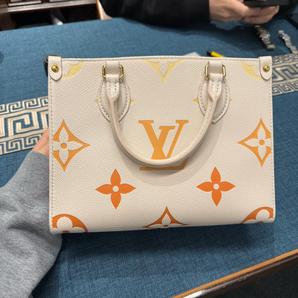 Louis Vuitton OnTheGo