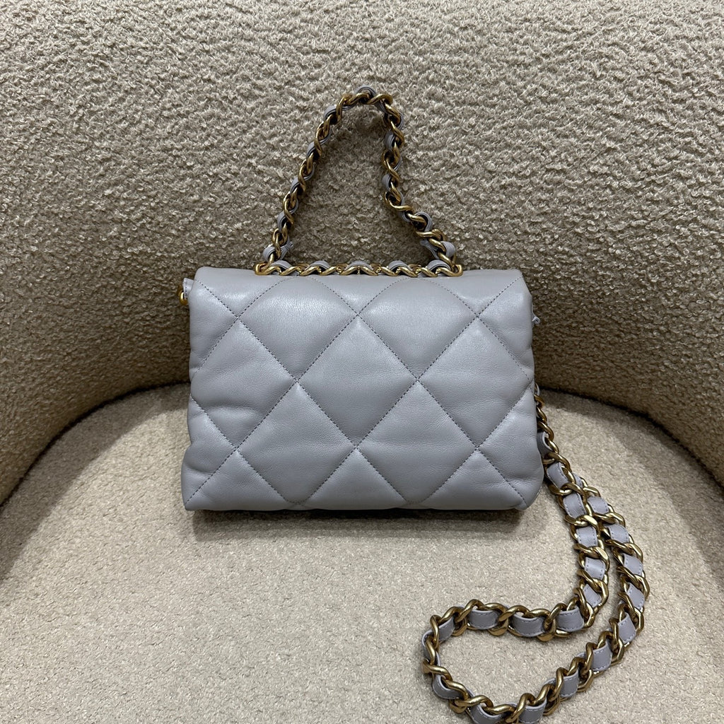 Chanel CF 22B