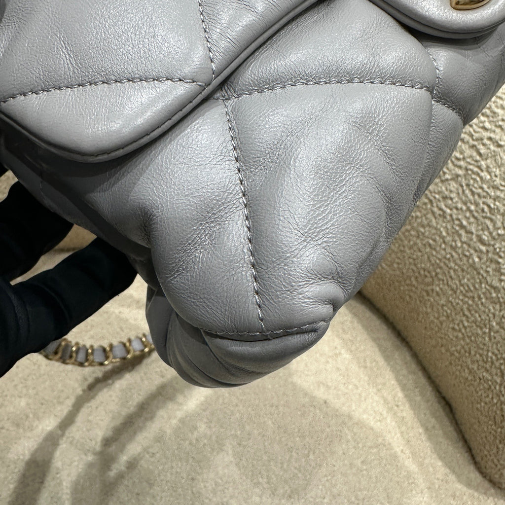Chanel CF 22B