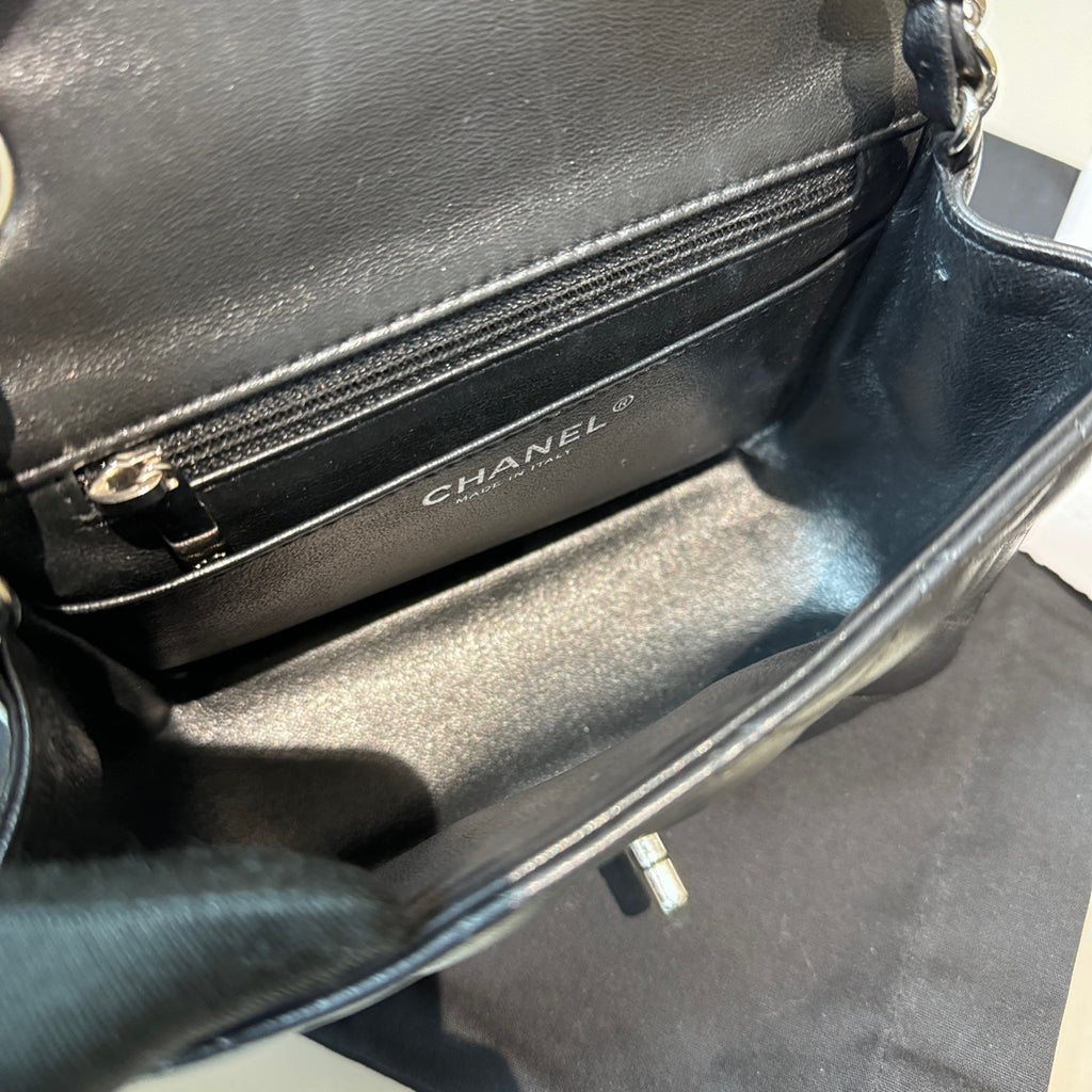 Chanel Shoulder Bag mini