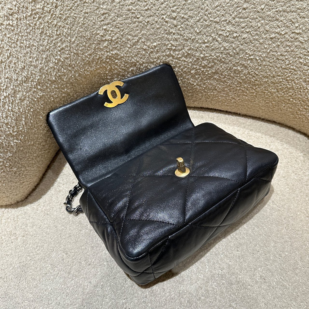 Chanel 19Bag Small