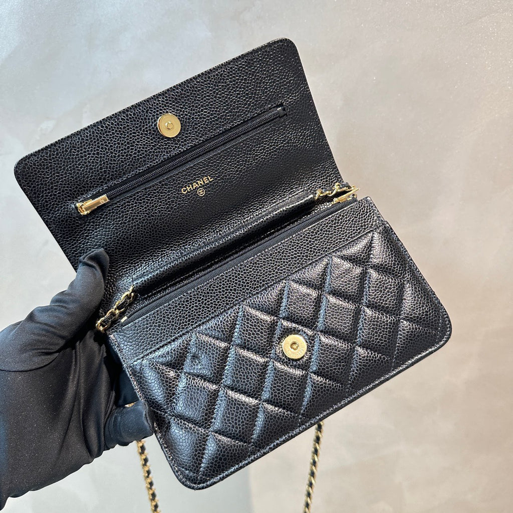 Chanel woc