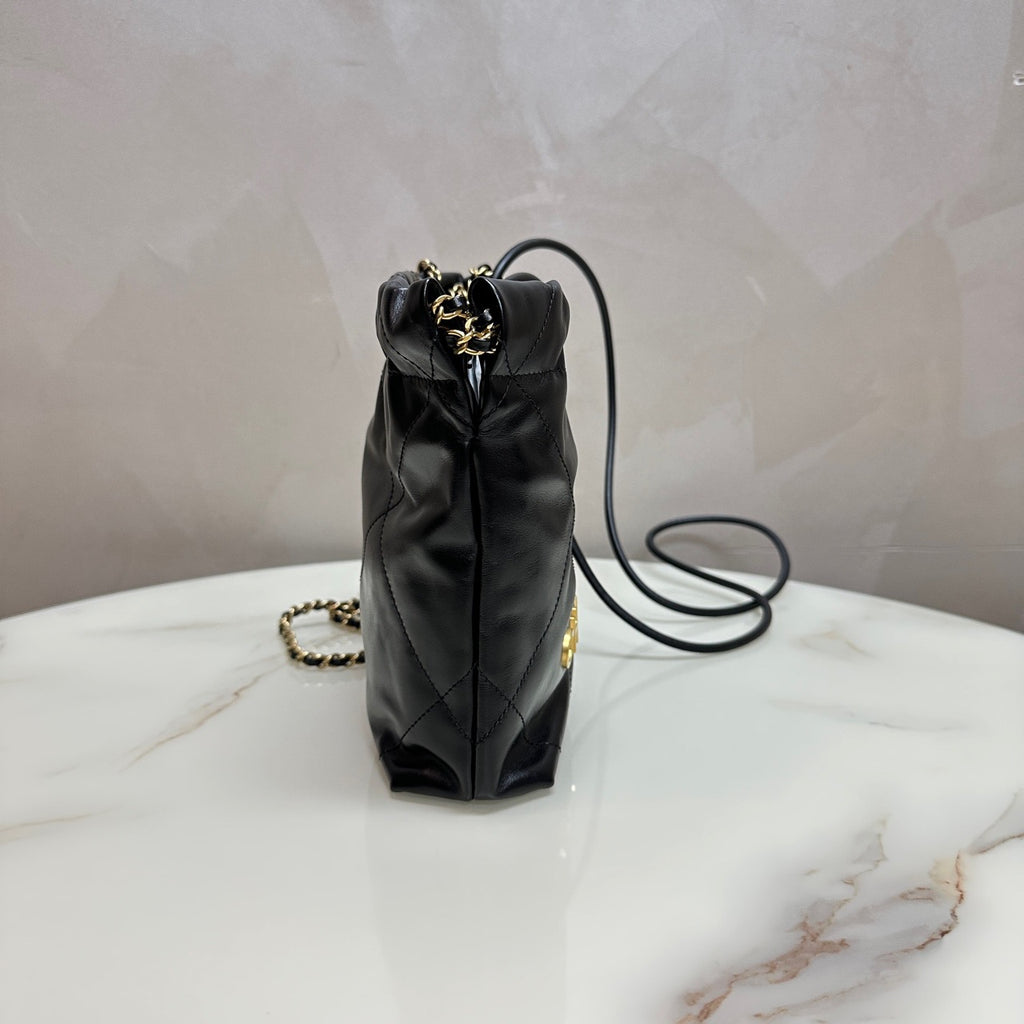 Chanel 22Bah Mini