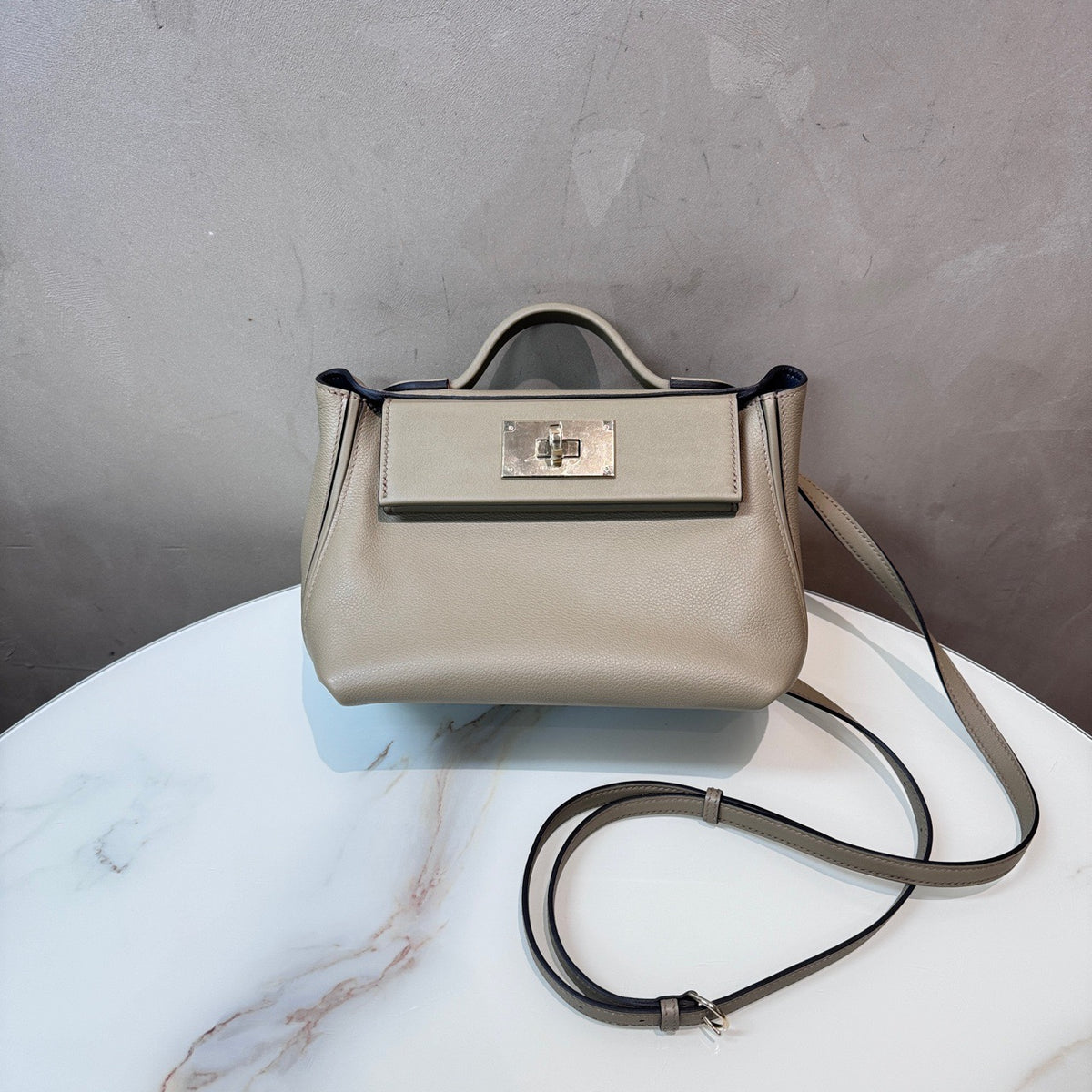 Hermes 24/24
