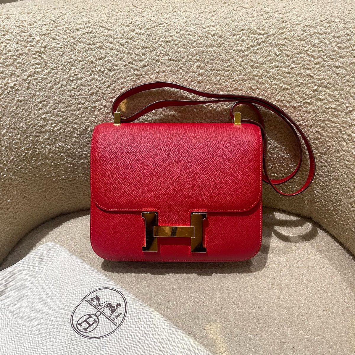 Hermes Constance 24